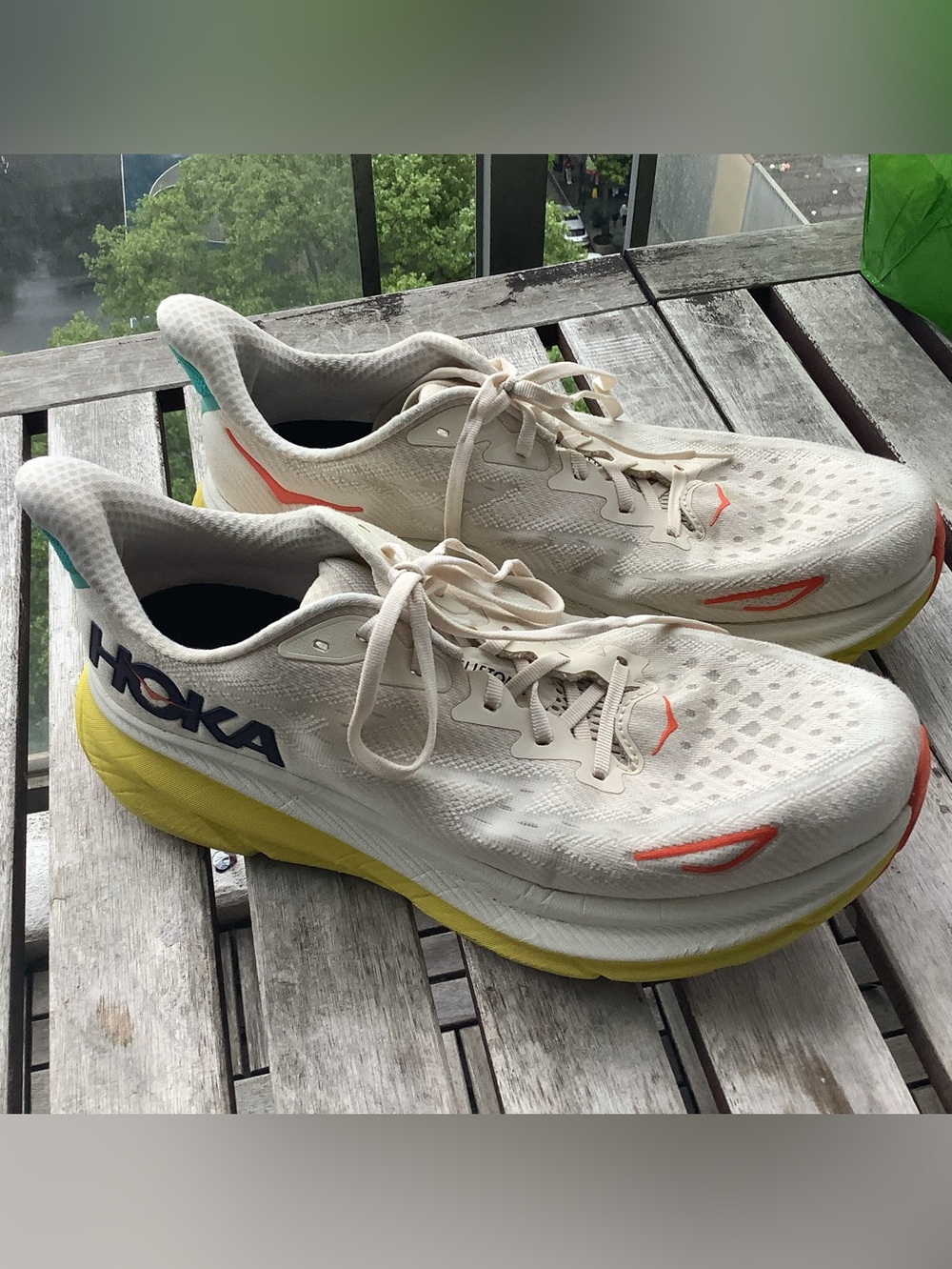 Hoka One One Clifton 9 Eggnog Passion Fruit Color Running Shoes Sz 11.5D